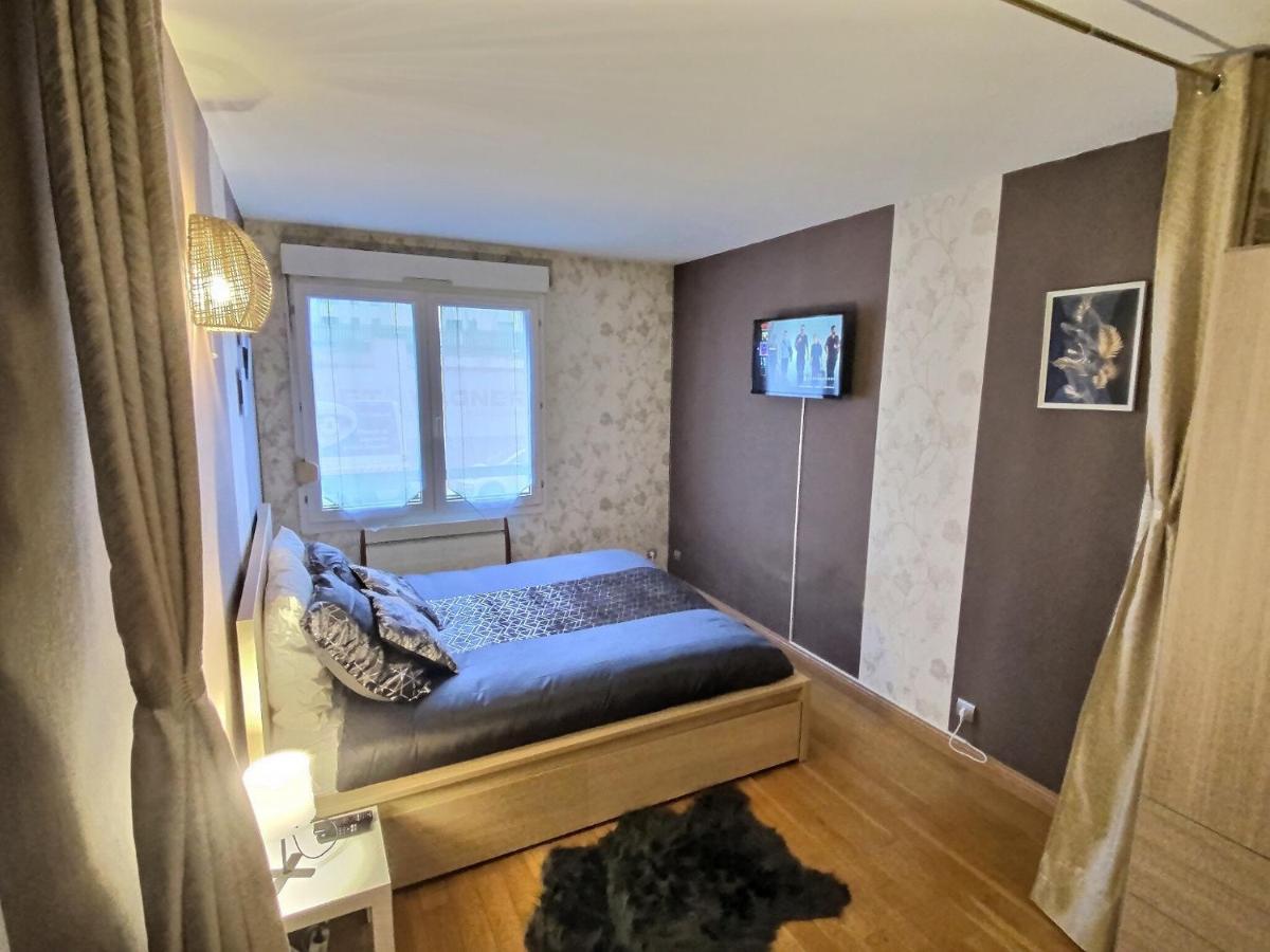 Parking & 100M2 En Plein Centre Ville Apartment Reims Bagian luar foto