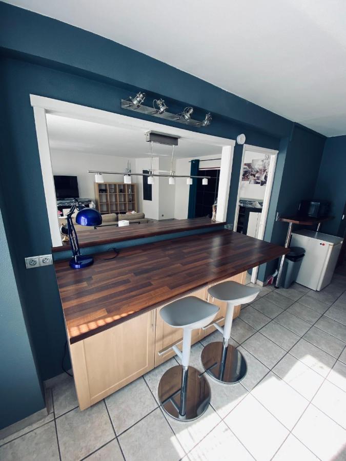 Parking & 100M2 En Plein Centre Ville Apartment Reims Bagian luar foto